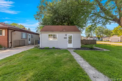 8279 Hugh St, Westland, MI 48185