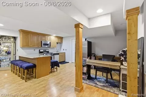 Kitchen - 48879 Michaywe Dr, Macomb, MI 48044 photo 8 of 8