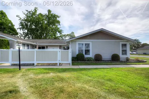 22727 Cortes St, Novi, MI 48375