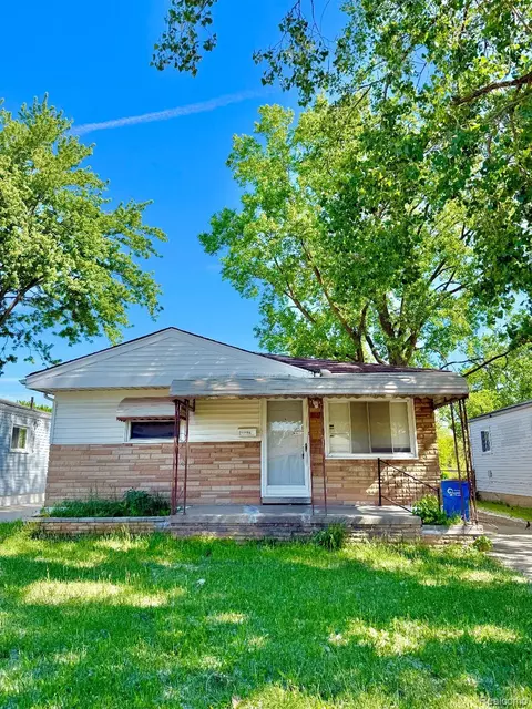 13335 Charlotte Ave, Warren, MI 48089