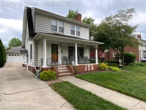 307 Tannahill St, Dearborn, MI 48124