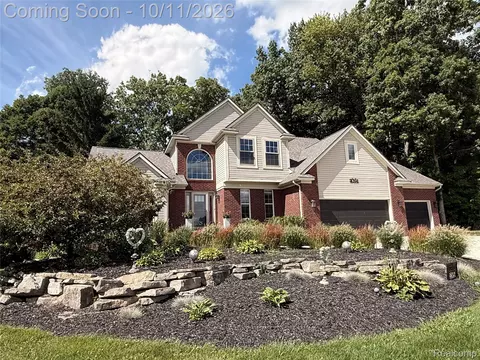 8314 Pleasant Ct, Goodrich, MI 48438