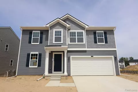 408 Hidden Riv W, Holly, MI 48442