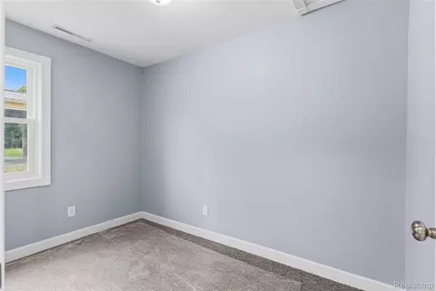 Bedroom - 3241 E Frances Rd, Thetford, MI 48420 photo 5 of 6
