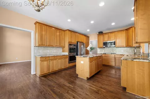 Kitchen - 50145 Tottenham Ct, Canton, MI 48187 photo 1 of 4