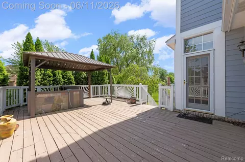 Exterior - 50145 Tottenham Ct, Canton, MI 48187 photo 6 of 10