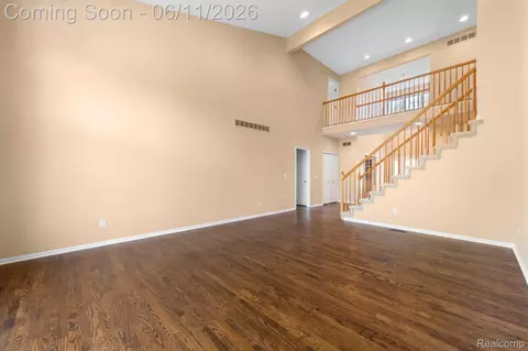 Living - 50145 Tottenham Ct, Canton, MI 48187 photo 3 of 5
