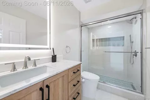 Bath - 50145 Tottenham Ct, Canton, MI 48187 photo 6 of 9