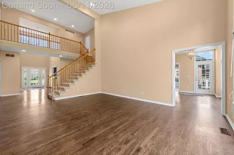 Living - 50145 Tottenham Ct, Canton, MI 48187 photo 2 of 5