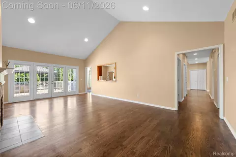 Living - 50145 Tottenham Ct, Canton, MI 48187 photo 5 of 5