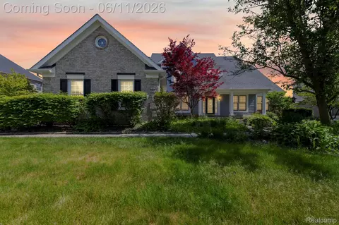 50145 Tottenham Ct, Canton, MI 48187
