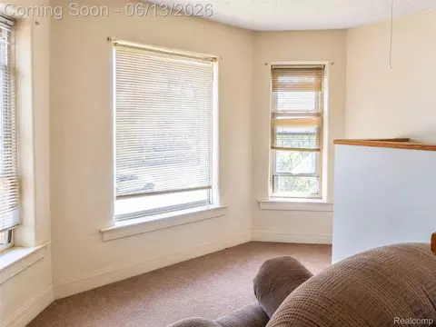 Living - 24362 Outer Dr, Melvindale, MI 48122 photo 4 of 5