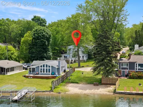 1808 Lombardy, Highland, MI 48356