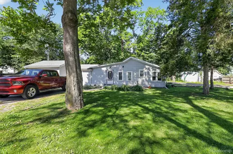 128 Front Dr, Northfield, MI 48189