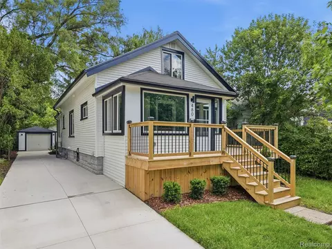 480 Ardmore Dr, Ferndale, MI 48220