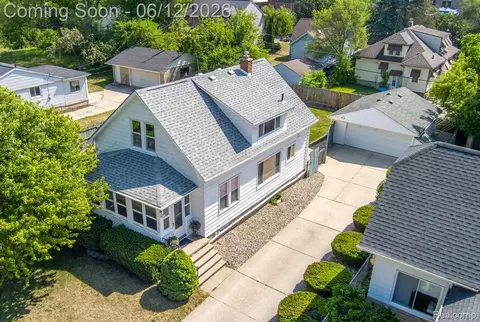 21202 Collingham Ave, Farmington, MI 48336