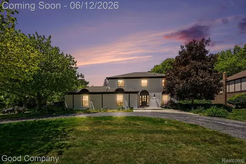 30049 Mayfair Dr, Farmington Hills, MI 48331