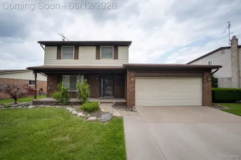 5061 Temple Dr, Sterling Heights, MI 48310
