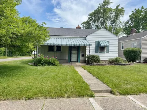 627 Wesbrook St, Pontiac, MI 48340