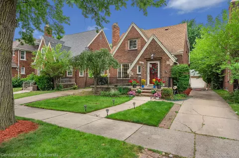 7841 Bingham St, Dearborn, MI 48126