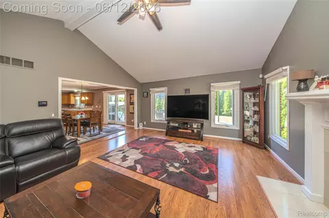 Living - 20491 Windemere Dr, Macomb, MI 48044 photo 8 of 8