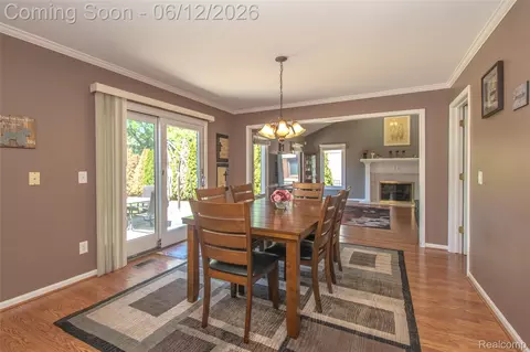 Dining - 20491 Windemere Dr, Macomb, MI 48044 photo 5 of 7