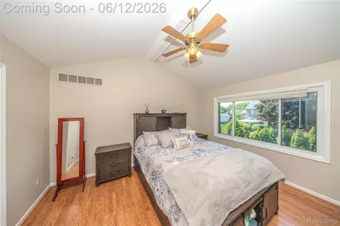 Bedroom - 20491 Windemere Dr, Macomb, MI 48044 photo 6 of 8