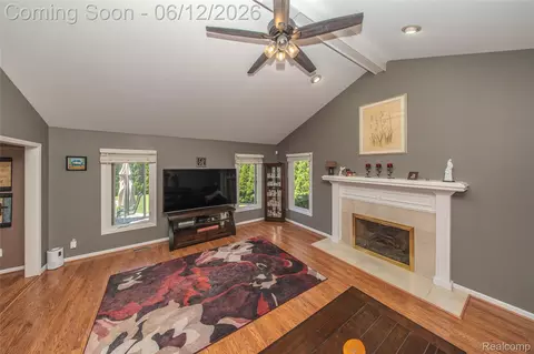 Living - 20491 Windemere Dr, Macomb, MI 48044 photo 4 of 8