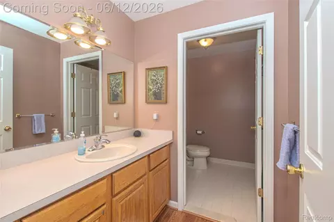 Bath - 20491 Windemere Dr, Macomb, MI 48044 photo 2 of 5