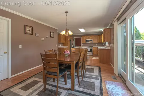 Dining - 20491 Windemere Dr, Macomb, MI 48044 photo 6 of 7