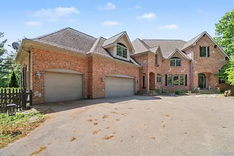 16400 Easudes Rd, Sharon, MI 49240
