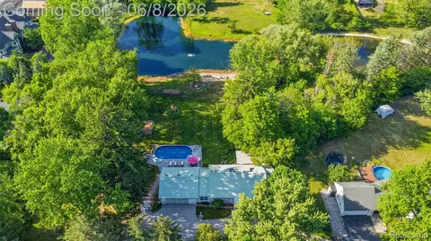 View/Area - 109 Wompole Dr, Village Of Clarkston, MI 48346 photo 2 of 2