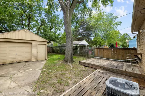 Exterior - 674 E Webster St, Ferndale, MI 48220 photo 1 of 2