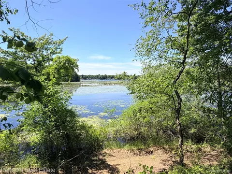 Vacant Mckeachie Road, White Lake, MI 48383