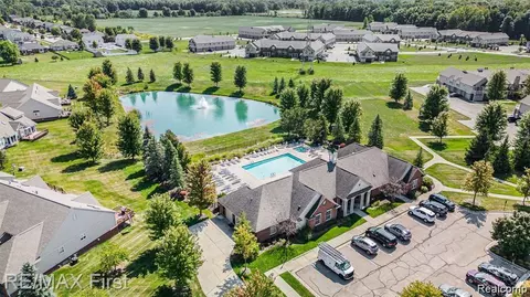 22056 Andover Dr #93, Macomb, MI 48042