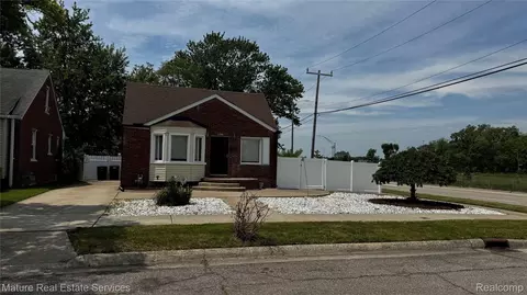 13585 Rockdale St, Detroit, MI 48223