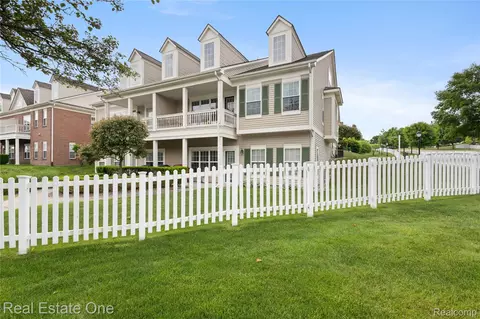 Other - 731 E Bluff Ct, Rochester Hills, MI 48307 photo 12 of 14