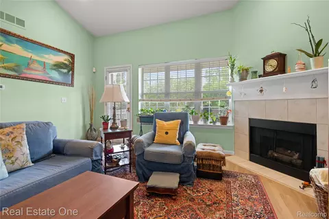 Living - 731 E Bluff Ct, Rochester Hills, MI 48307 photo 1 of 1