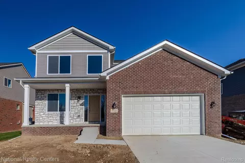 53188 Woodland Meadows Dr, Chesterfield, MI 48047