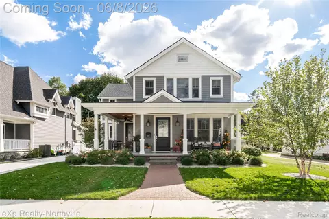 935 Ross St, Plymouth, MI 48170