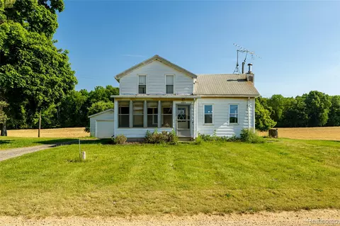 2851 N Dancer Rd, Lima, MI 48130