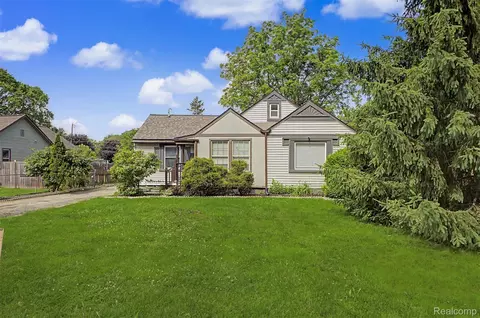 11340 Polk St, Taylor, MI 48180
