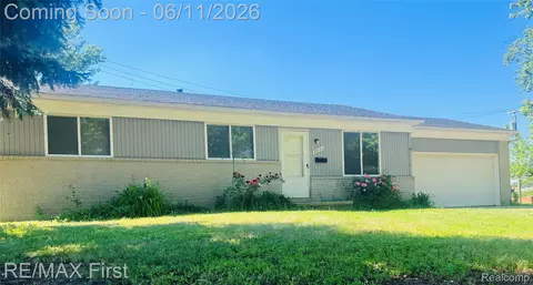 25101 Masch Ave, Warren, MI 48091