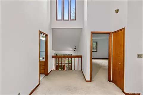 Entry Way - 1448 Beaumont Ct, Flushing, MI 48433 photo 7 of 9