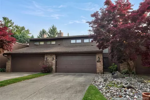 Exterior - 1448 Beaumont Ct, Flushing, MI 48433 photo 3 of 12