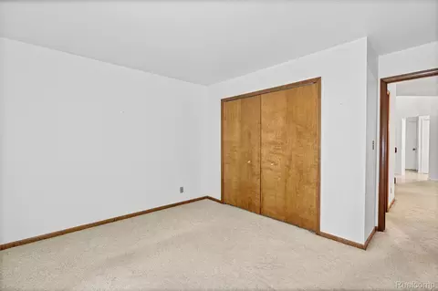 Bedroom - 1448 Beaumont Ct, Flushing, MI 48433 photo 2 of 6