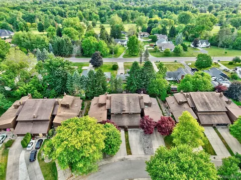 View/Area - 1448 Beaumont Ct, Flushing, MI 48433 photo 1 of 3