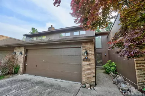 Exterior - 1448 Beaumont Ct, Flushing, MI 48433 photo 7 of 12
