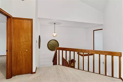 Entry Way - 1448 Beaumont Ct, Flushing, MI 48433 photo 6 of 9