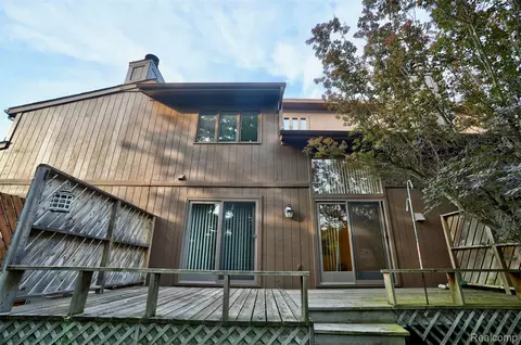 Exterior - 1448 Beaumont Ct, Flushing, MI 48433 photo 11 of 12